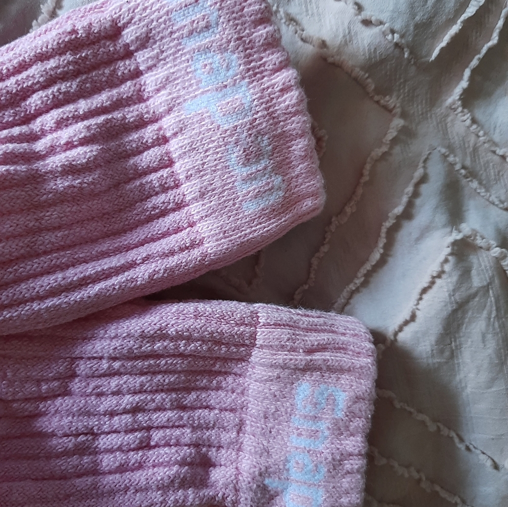 Women's snap on pink socks